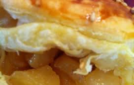 Feuilleté aux pommes au caramel & sa larme de calvados