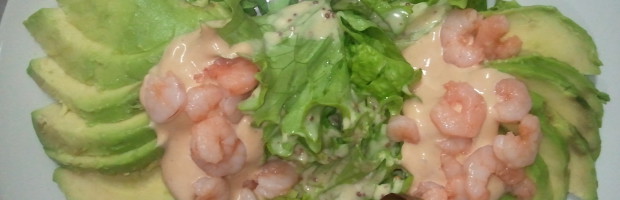 Salade d’avocat crevettes sauce cocktail